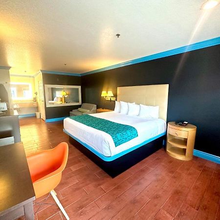 Casa Blanca Hotel & Suites Orange Sr-55 Freeway, Near Honda Center, Chapman University, Disneyland Buitenkant foto