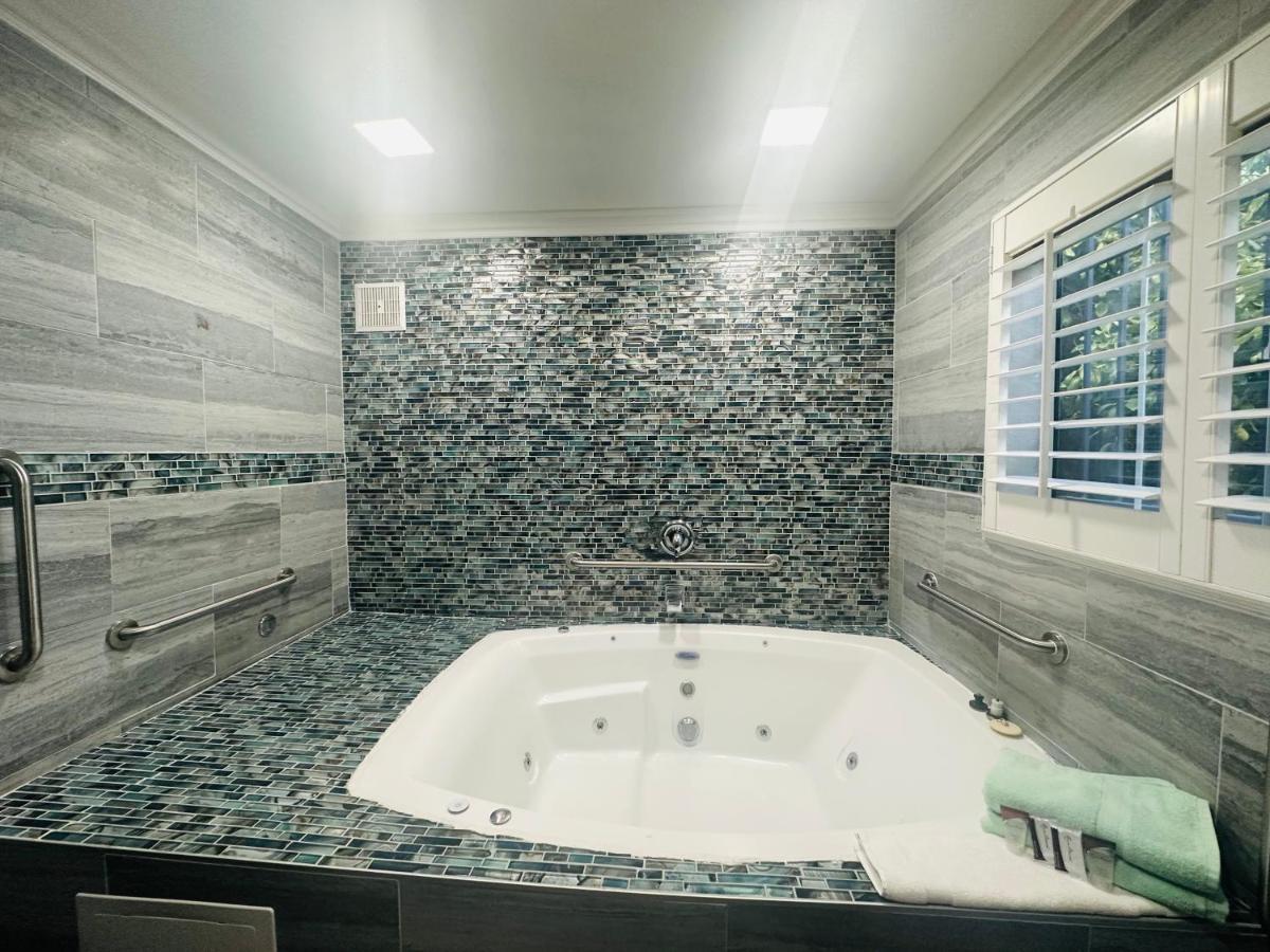 Casa Blanca Hotel & Suites Orange Sr-55 Freeway, Near Honda Center, Chapman University, Disneyland Buitenkant foto
